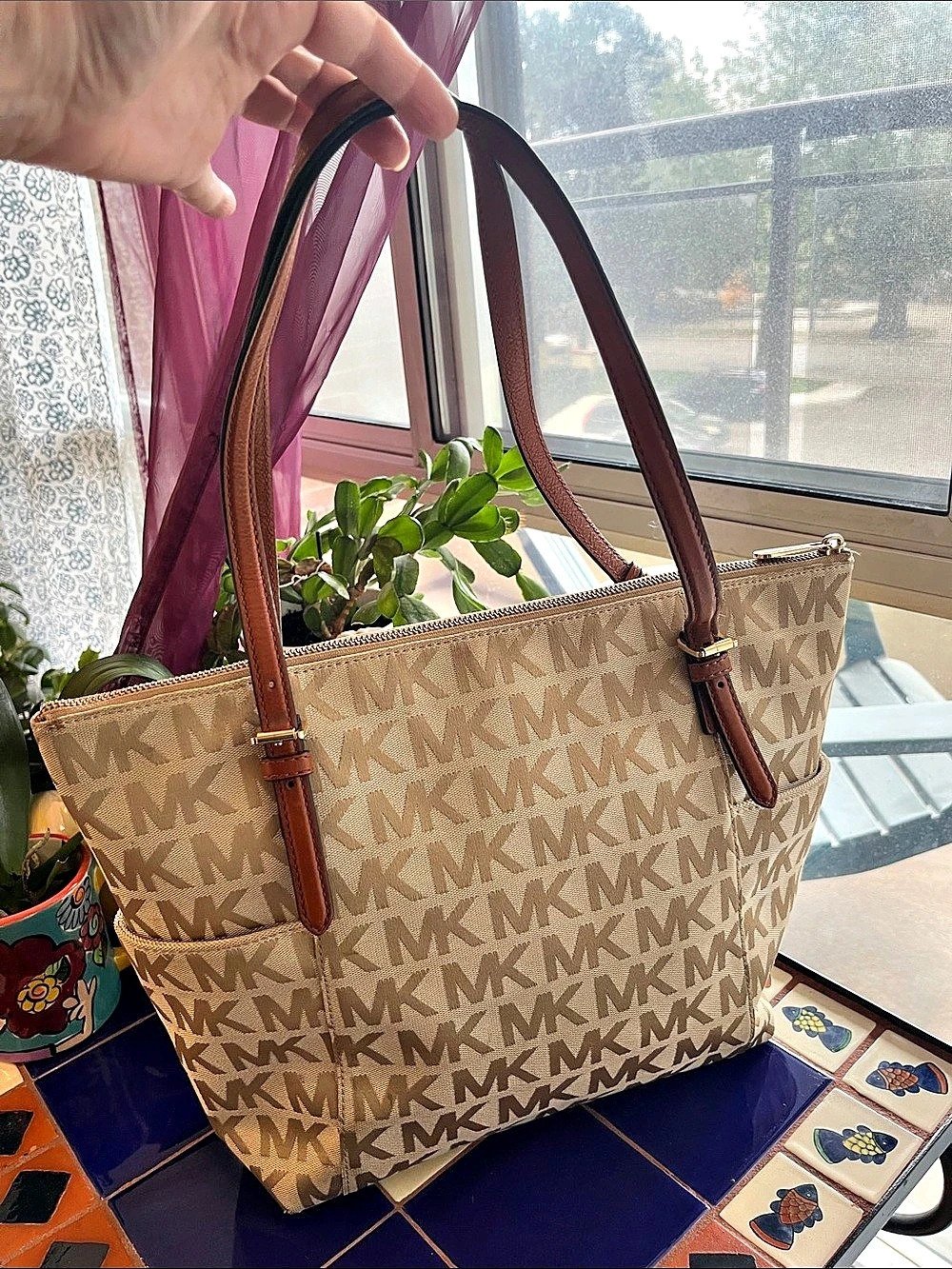 Michael Kors Jet Set Signature Monogram Tote Bag Beige/Camel Canvas